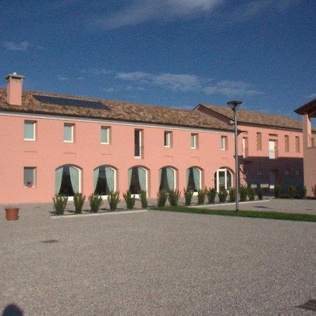 Arneroni Villa Codogne Luaran gambar