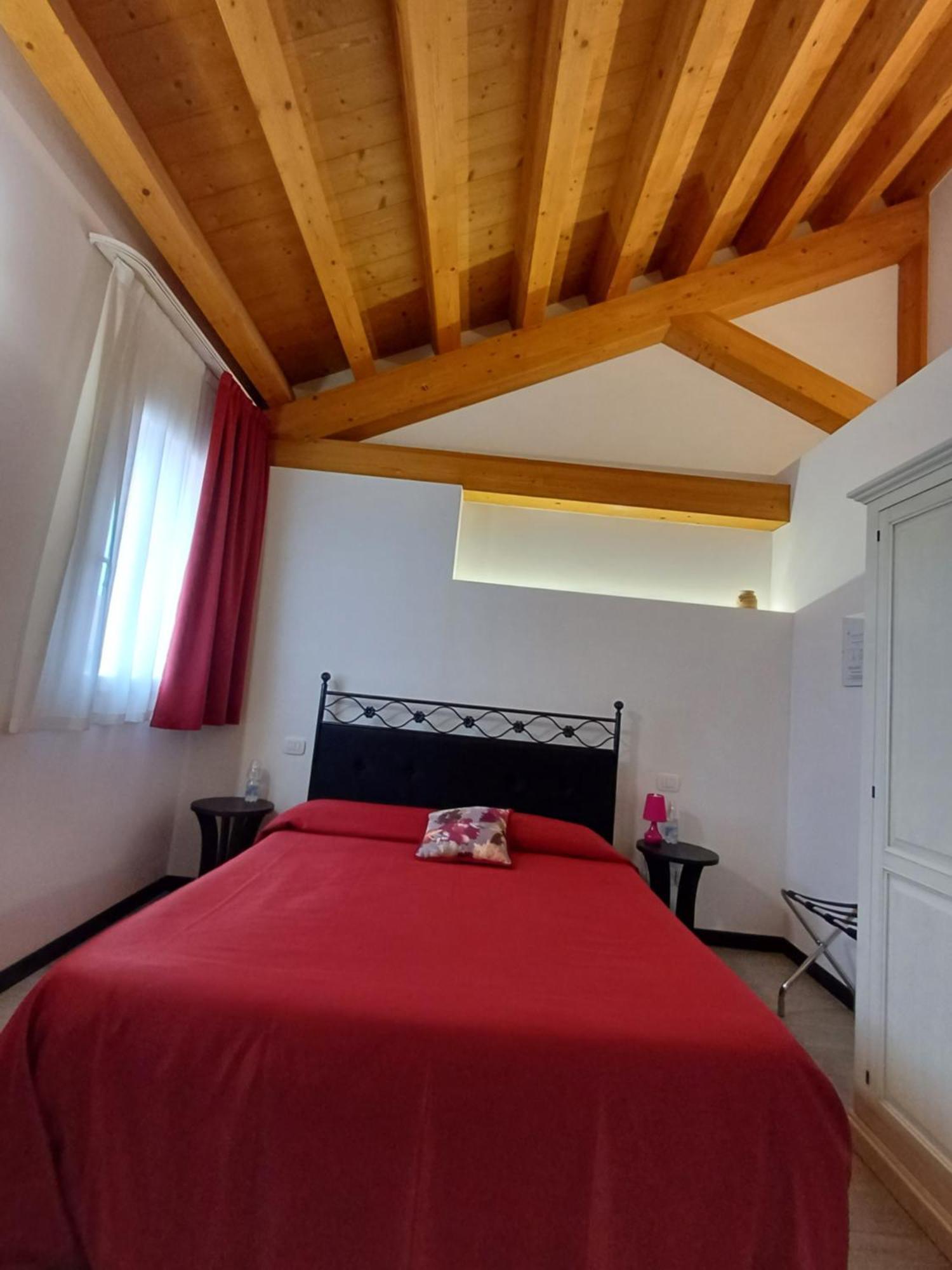Arneroni Villa Codogne Luaran gambar