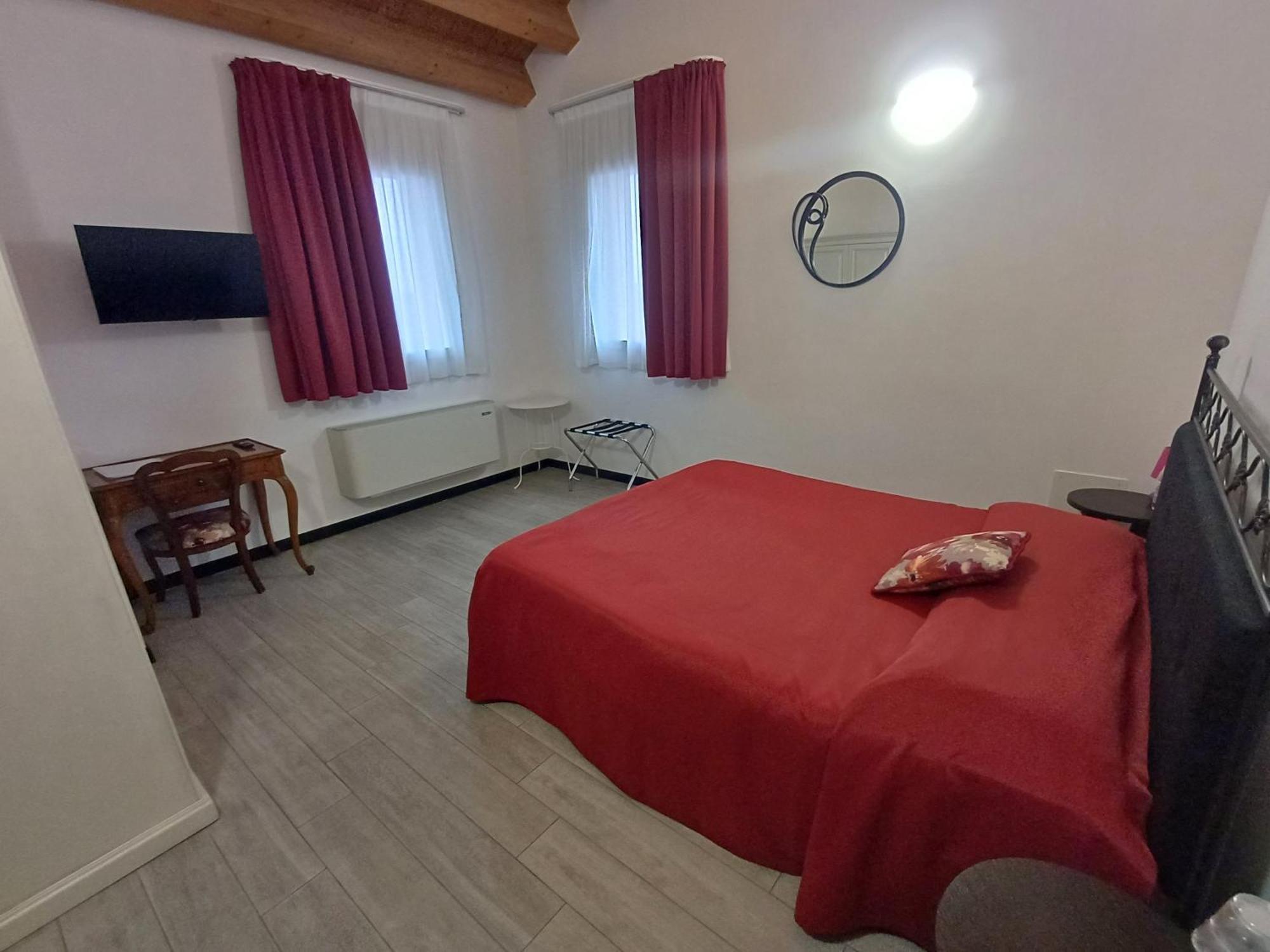 Arneroni Villa Codogne Luaran gambar
