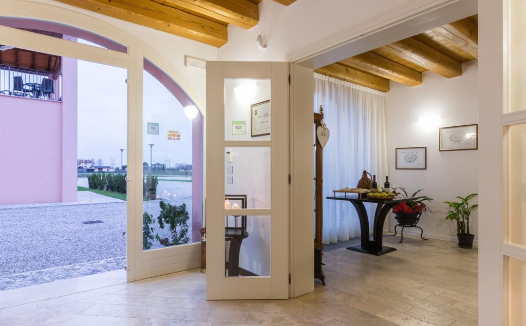 Arneroni Villa Codogne Luaran gambar